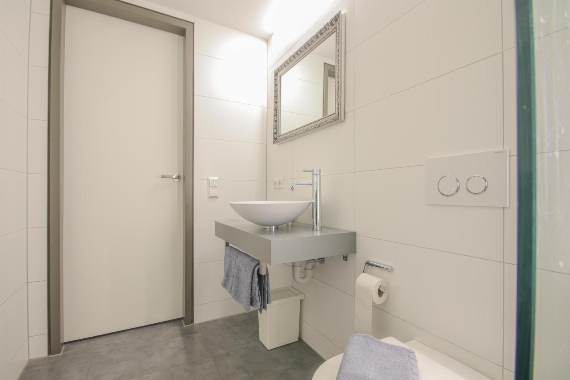 シュテューリンゲンHaus Ellaアパートメント エクステリア 写真